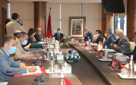 رئيس الحكومة يترأس اجتماع لجنة تدبير الخدمات الأساسية للمواصلات