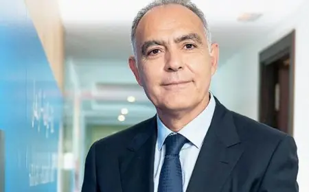 "مزوار" يقترب من رئاسة فريق الرجاء الرياضي