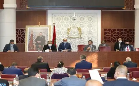 لجنة الداخلية تعتمد بالأغلبية القاسم الانتخابي على أساس عدد المسجلين