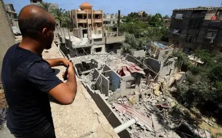 احتفلات في غزة والضفة الغربية بعد دخول وقف اطلاق النار بين المقاومة الفلسطينية واسرائيل حيز التنفيد