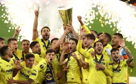 فياريال الاسباني يتوج بالدوري الاوروبي بعد فوزه على مانشستر يونايتد