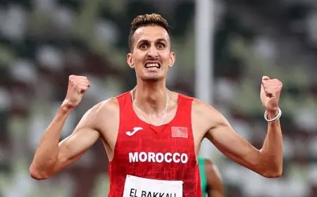 أولمبياد طوكيو.. البطل المغربي سفيان البقالي يفوز بذهبية 3000م موانع