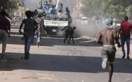 مقتل 14 شخص في مظاهرات بالسودان