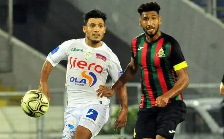 "أوميكرون" يؤجل مباراة الجيش الملكي و الرجاء