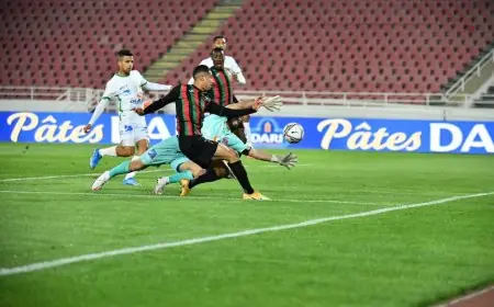 تأجيل "كلاسيكو" الجيش والرجاء يثير الجدل