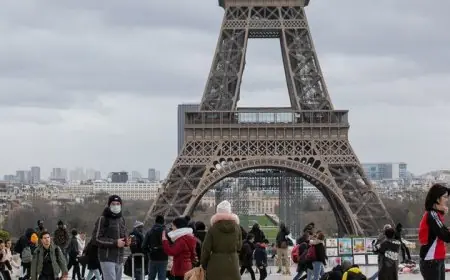 فرنسا ترفع اغلب قيود كورونا
