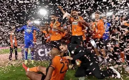 الملك محمد السادس يهنئ نهضة بركان بعد التتويج بكأس الكاف