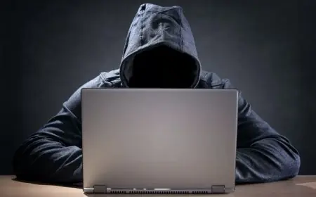 بسبب قرصنة البطاقات البنكية .. إيقاف شخص مبحوث عنه من طرف الانتربول بمطار الدارالبيضاء