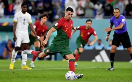 رونالدو يقود البرتغال للفوز على غانا ويصبح اول لاعب يسجل في 5 نسخ من المونديال