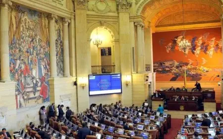 لجنة الشؤون الخارجية بمجلس الشيوخ الكولومبي تستهجن مشاركة ممثل عن الحركة الانفصالية في ندوة بمجلس الشيوخ وتجدد احترامها للوحدة الترابية المغرب
