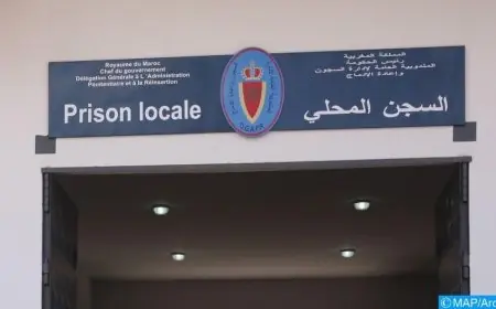 إدارة السجن المحلي بالراشيدية تنفي ادعاءات عائلة السجين (ح.م) بتعرضه لسوء المعاملة ووجود علاقات عداوة مع سجناء معه بالغرفة
