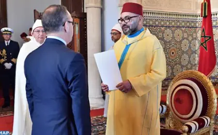 الملك يستقبل عددا من السفراء الاجانب بالرباط