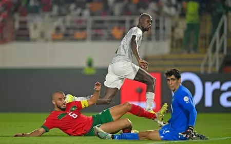 جنوب إفريقيا تنهي رحلة المنتخب المغربي في "الكان"