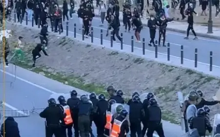 ايقاف 29 شخص عقب أعمال الشغب قبل مباراة الرجاء و المغرب التطواني
