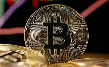 سعر البيتكوين يصل إلى مستوى غير مسبوق ويتجاوز 71 الف دولار