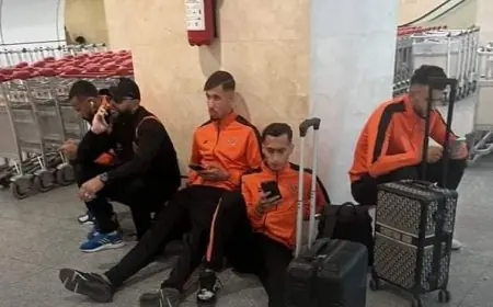 احتجاز السلطات الجزائرية لبعثة فريق نهضة بركان بمطار الهواري بومدين