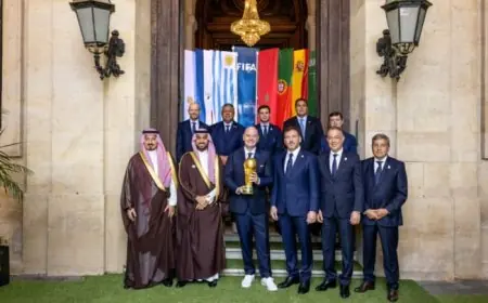 المغرب و إسبانيا والبرتغال رسميا ملف "مونديال 2030" الى الفيفا