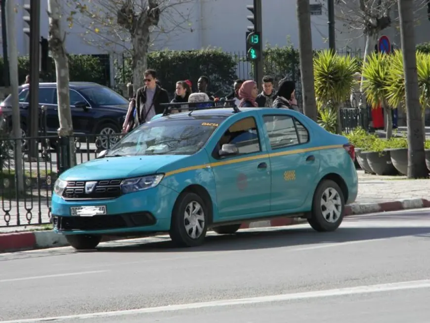 سيارات اجرة مزورة تجوب شوارع مدينة طنجة