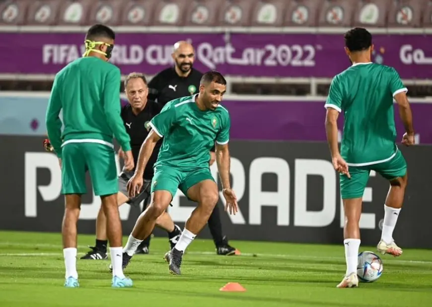 صور .. المنتخب المغربي يخوض أول حصة تدريبية بقطر
