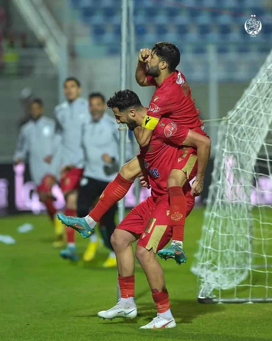 الوداد يهزم الدفاع الحسني الجديدي و يلاقي الرجاء في نصف نهائي كأس العرش