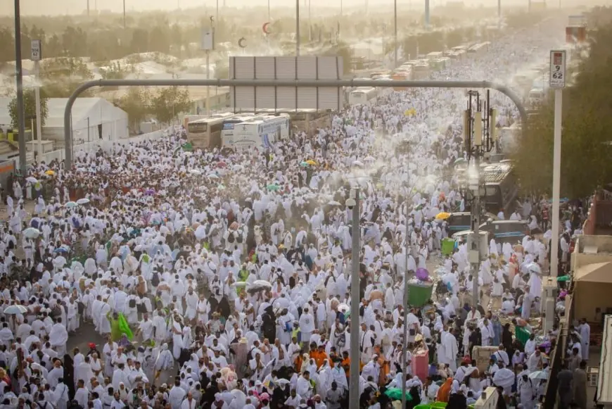 عبر بطاقة "نسك" الذكية.. "الحج والعمرة السعودية" تتيح لضيوف الرحمن تقييم الخدمات للمساهمة في تحسينها