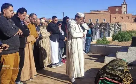 جثمان الدولي المغربي السابق عبد العزيز برادة يوارى الثرى بمسقط رأسه