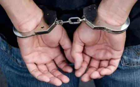 أمن أكادير يوقف عشرينيا يشتبه في تورطه بشبكة الهجرة غير المشروعة والاتجار بالبشر