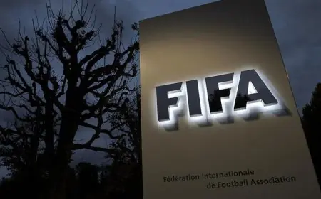 فيفا يمنع 11 فريقا مغربيا من الانتدابات الشتوية بسبب تراكم الديون