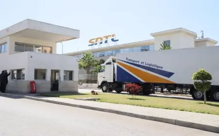 بعد رفض الشركة فتح الحوار معهم.. مستخدمو "SNTL" يحتجون بأكادير والدار البيضاء