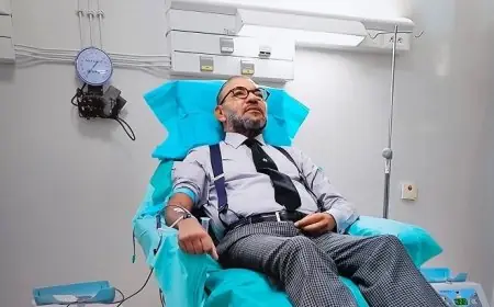 الملك محمد السادس يجري عملية جراحية تكللت بالنجاح على مستوى كتفه الأيسر بالمصحة الملكية بالرباط