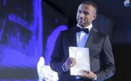 أيوب الكعبي يتوج بجائزة أفضل لاعب في الدوري اليوناني