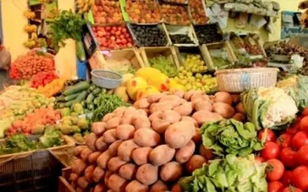 مهني: إقتناء المواطنين للسلع أكثر من الحاجة يرفع الأثمنة خلال رمضان