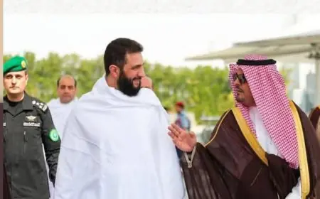 الرئيس السوري أحمد الشرع يؤدي مناسك العمرة