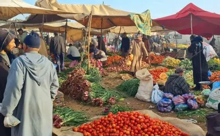 وزارة الداخلية تعلن عن تشديد المراقبة على الأسواق لضمان استقرار الأسعار في رمضان
