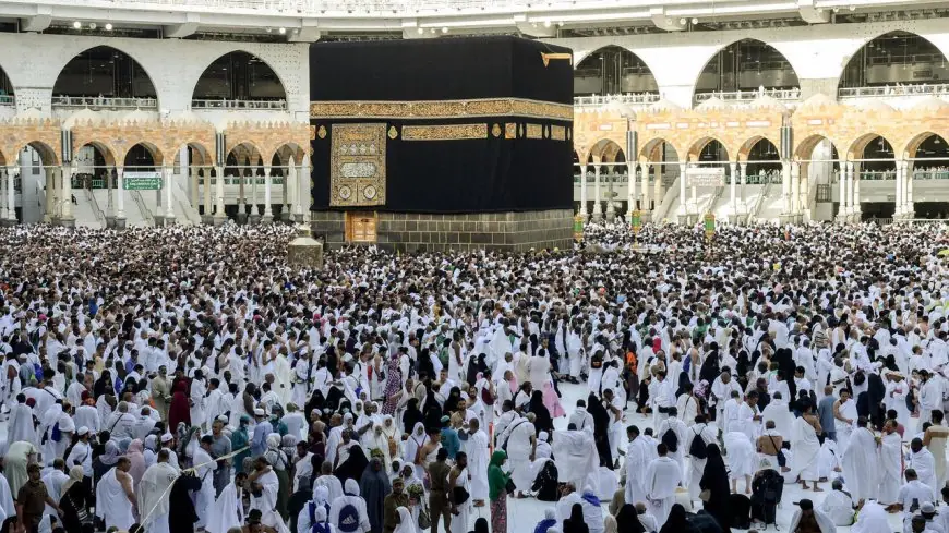رغم تعليق الإلزام من السعودية.. وزارة الصحة توصي بلقاح الحمى الشوكية لأداء العمرة