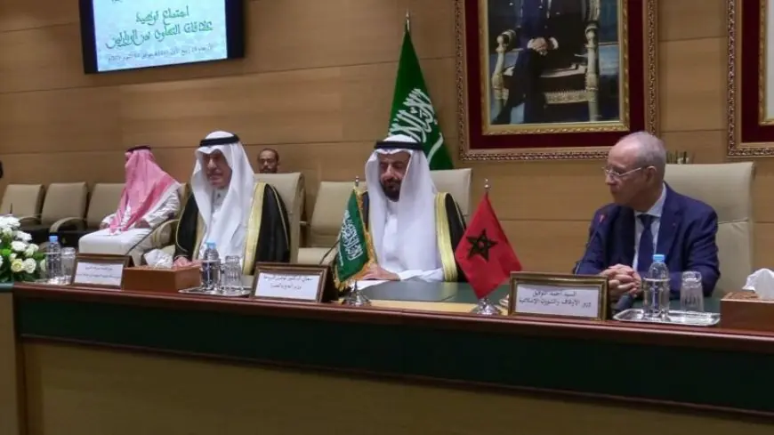 أحمد التوفيق ونظيره السعودي يبحثان سبل تطوير خدمات المعتمرين والزوار