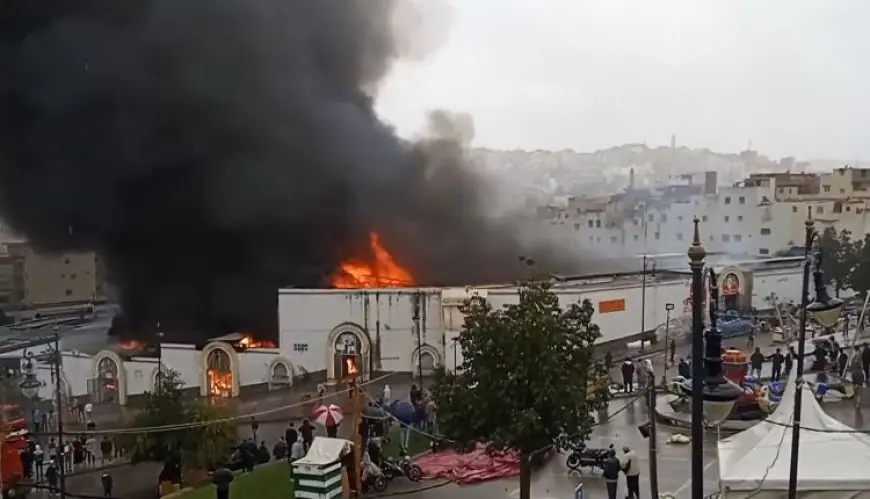 اندلاع حريق مهول بسوق القرب بني مكادة بمدينة طنجة