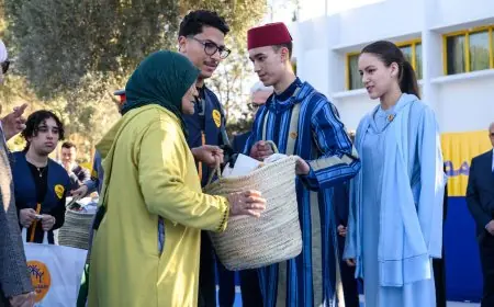 بالفيديو.. ولي العهد الأمير مولاي الحسن والأميرة للا خديجة يعطيان بالرباط انطلاقة العملية الوطنية رمضان 1446