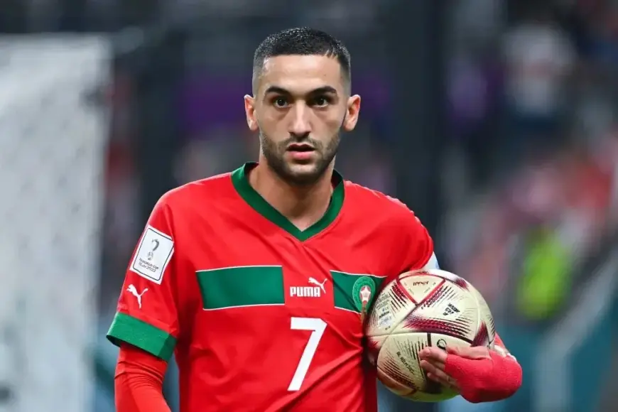 حكيم زياش يثير الجدل مجددا بتعليق غريب على صفحته في انستغرام