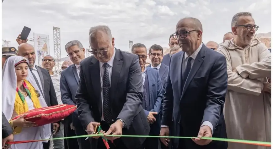وزير الفلاحة يفتتح مهرجان اللوز بتافراوت ويعطي الانطلاقة لمشاريع بإقليم تيزنيت