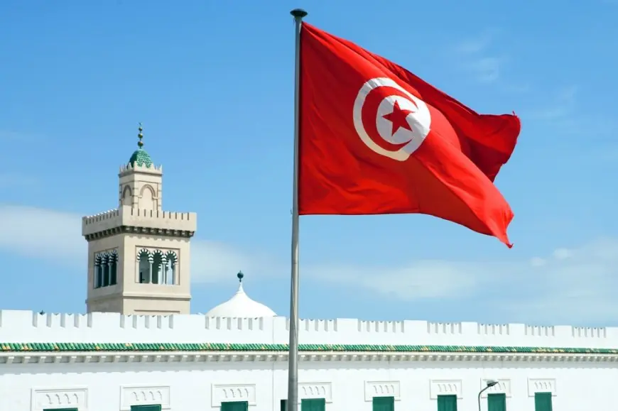 تونس.. أحكام بالسجن تصل إلى 66 سنة في قضية التآمر على أمن الدولة