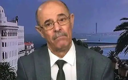 توقيف كاتب جزائري بتهمة "الإساءة لرموز الدولة" و"نشر الكراهية عبر الإعلام"