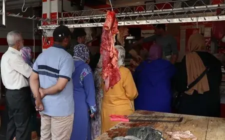 ارتفاع الإقبال على "الدوارة" في أسواق طنجة قبيل العيد