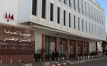 أمن الرباط يفتح تحقيقا إداريا عقب تداول فيديو لنزاع بين شرطية وسائق حافلة