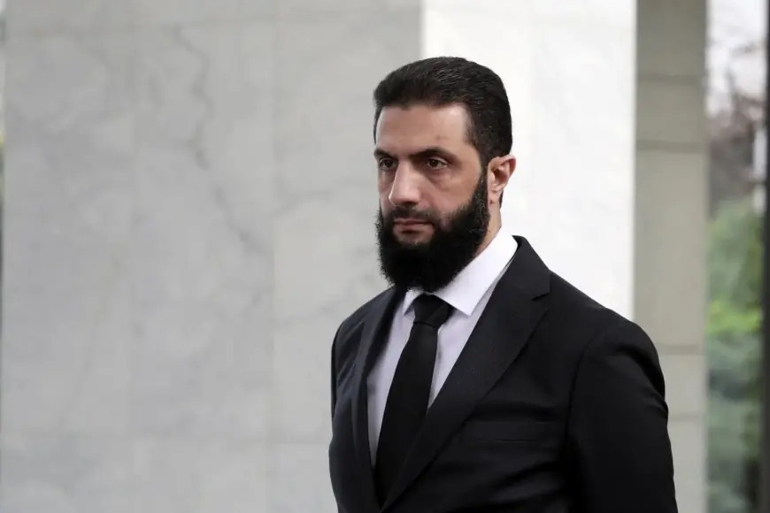 أحمد الشرع يكشف عن وساطة بين دمشق وتل أبيب لاحتواء التصعيد