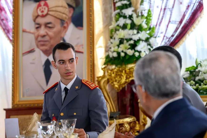 ولي العهد مولاي الحسن يترأس مأدبة غداء بمناسبة الذكرى 69 لتأسيس القوات المسلحة الملكية