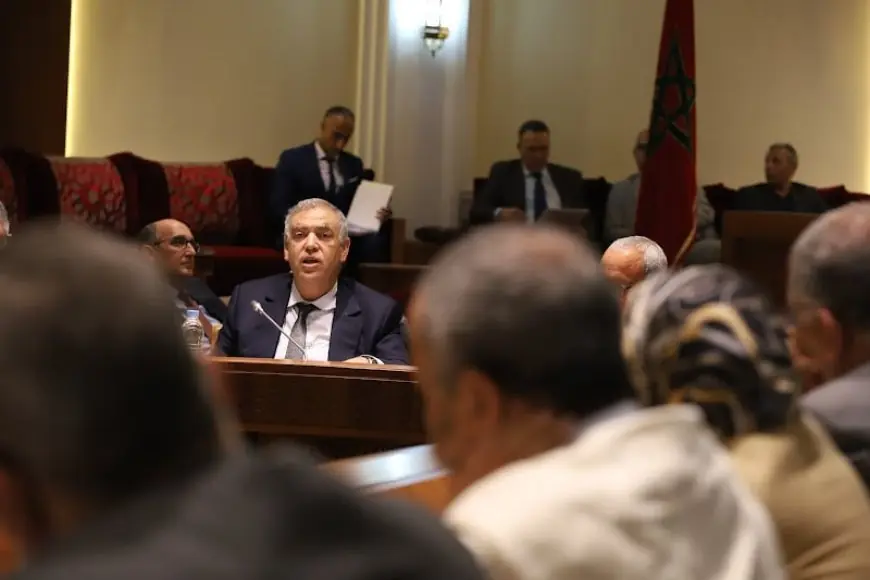 وزارة الداخلية تفتح ملفات موظفين جماعيين متورطين في قضايا فساد