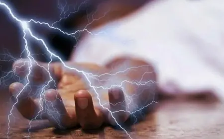 أوريكة.. صعقة كهربائية تنهي حياة ثلاثة أفراد من أسرة واحدة