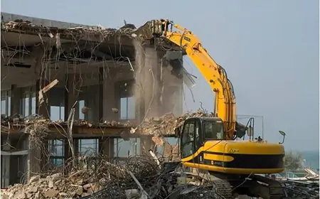 هدم بناء عشوائي داخل مشروع ترفيهي بأكادير يثير الجدل حول احترام ضوابط التعمير