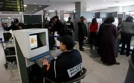 السلطات المغربية توقيف مواطن أجنبي بمطار محمد الخامس بموجب مذكرة بحث دولية